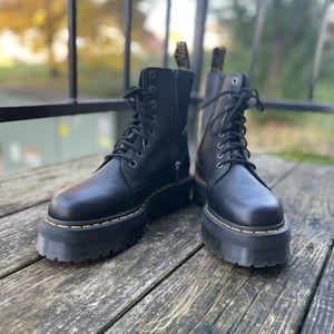 Dr. Martens - Jadon III Boot Pisa Leather Platforms